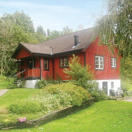 Cozy Home In Uddevalla With Wifi Häljebol Exterior foto