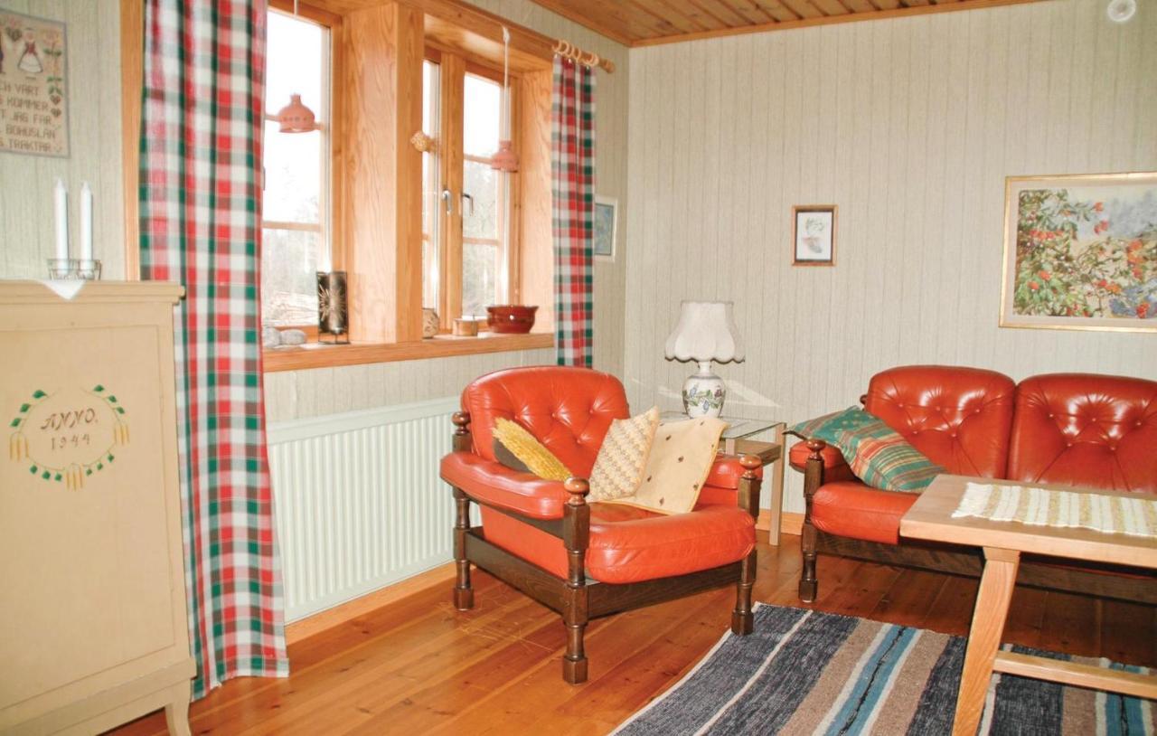 Cozy Home In Uddevalla With Wifi Häljebol Exterior foto